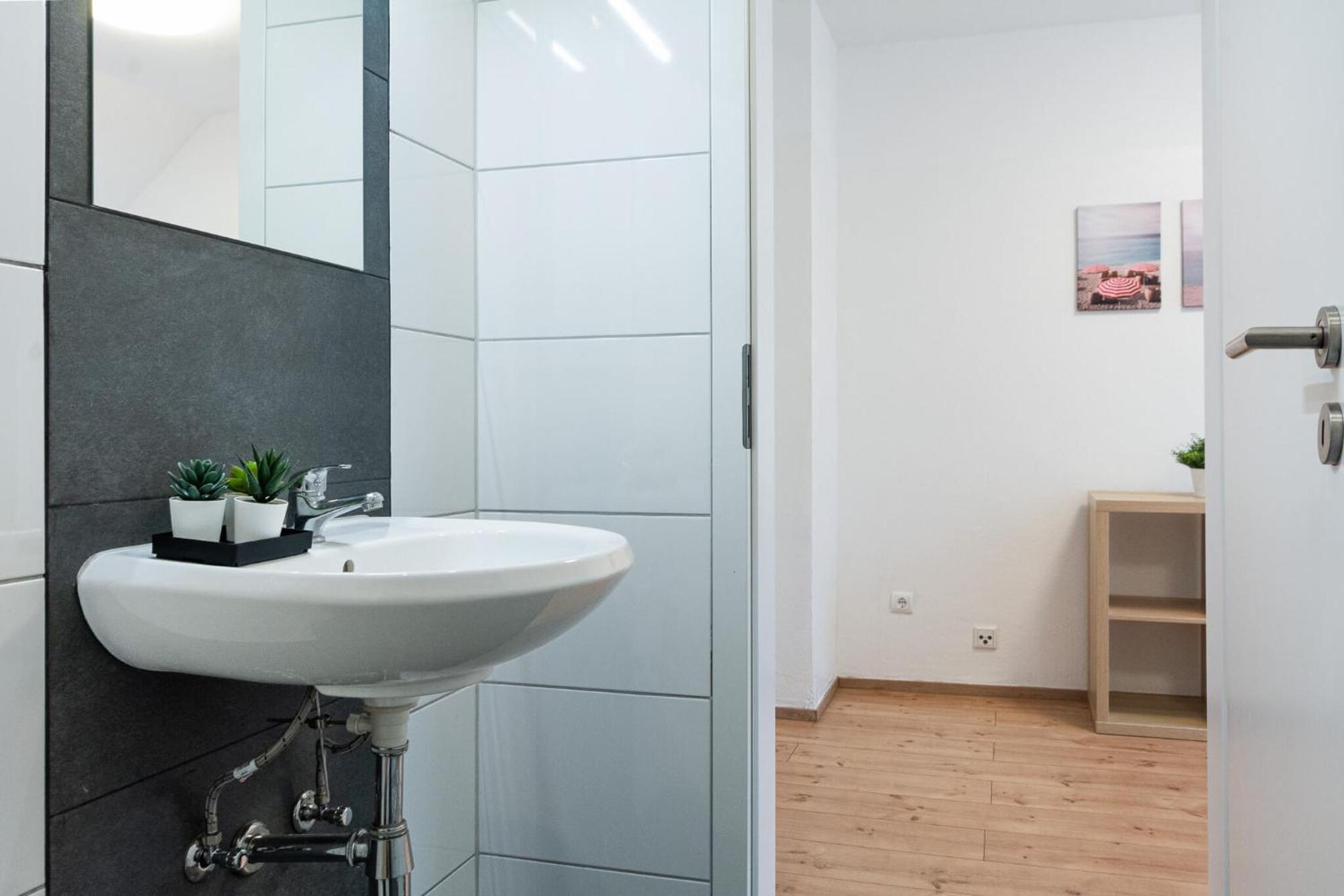 T&K Apartments - Apartments 20 Min To Messe Dus Krefeld Luaran gambar
